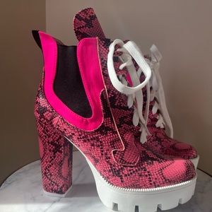 Cape Robbin Nell chunky heel boots